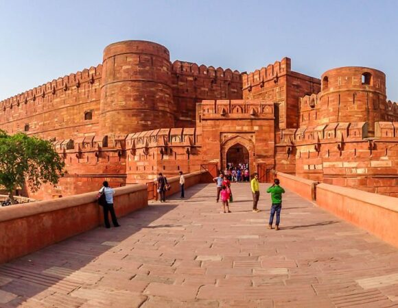 Taj Mahal Agra Overnight Tour
