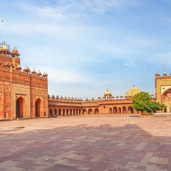 Taj Mahal and Fatehpur Sikri Tour
